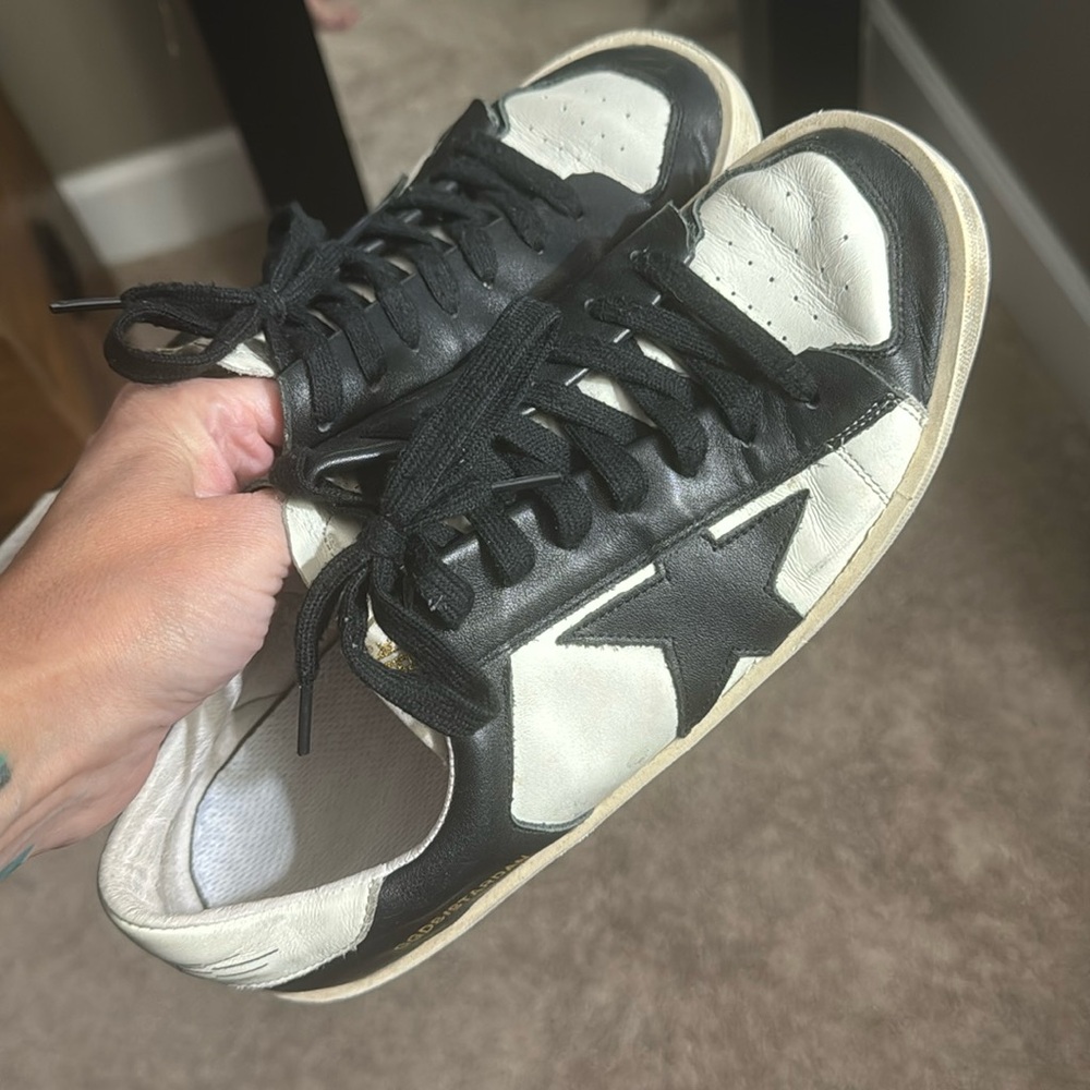 Golden Goose Size 9